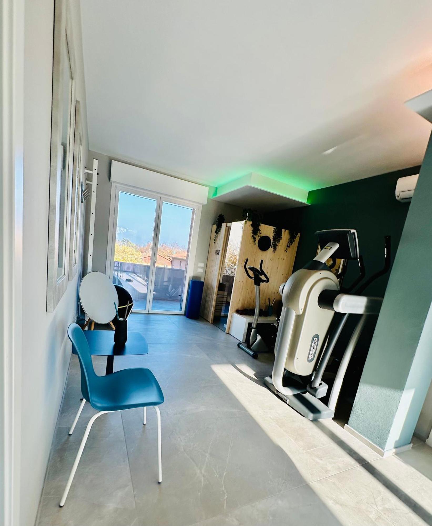 Olivia Rooms Sauna & Gym 弗利 外观 照片